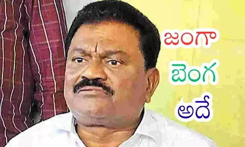 Janga Krishna Murthy, Palanadu political leader, during a public meeting amid discussions on his political future.