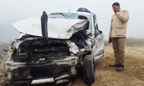 Road Accident : దైవదర్శనానికి వెళుతూ ప్రమాదం.. ఐదుగురు మృతి