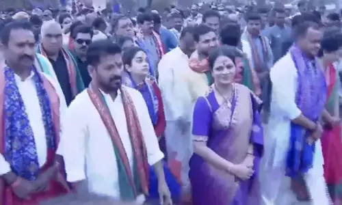 Telangana : మేడారంలో ముఖ్యమంత్రి