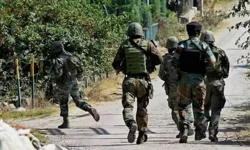 జమ్మూ కాశ్మీర్ లో భద్రతా దళాలు–ఉగ్రవాదుల మధ్య  ఎన్‌కౌంటర్