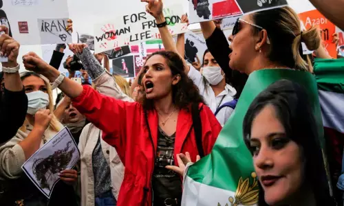 protests continue in iran