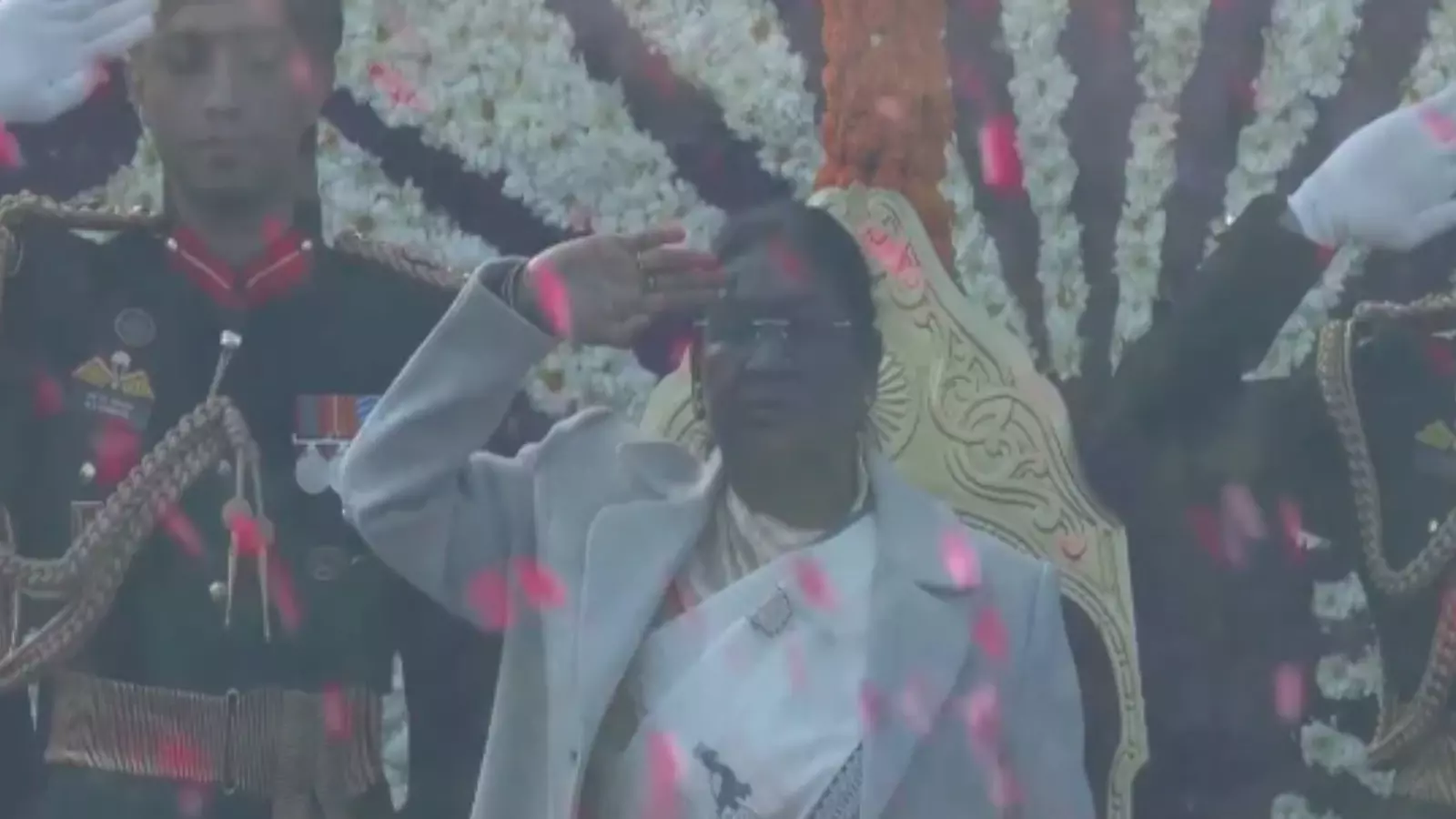 కర్తవ్య పథ్‌లో 77వ గణతంత్ర దినోత్సవ వేడుకలు