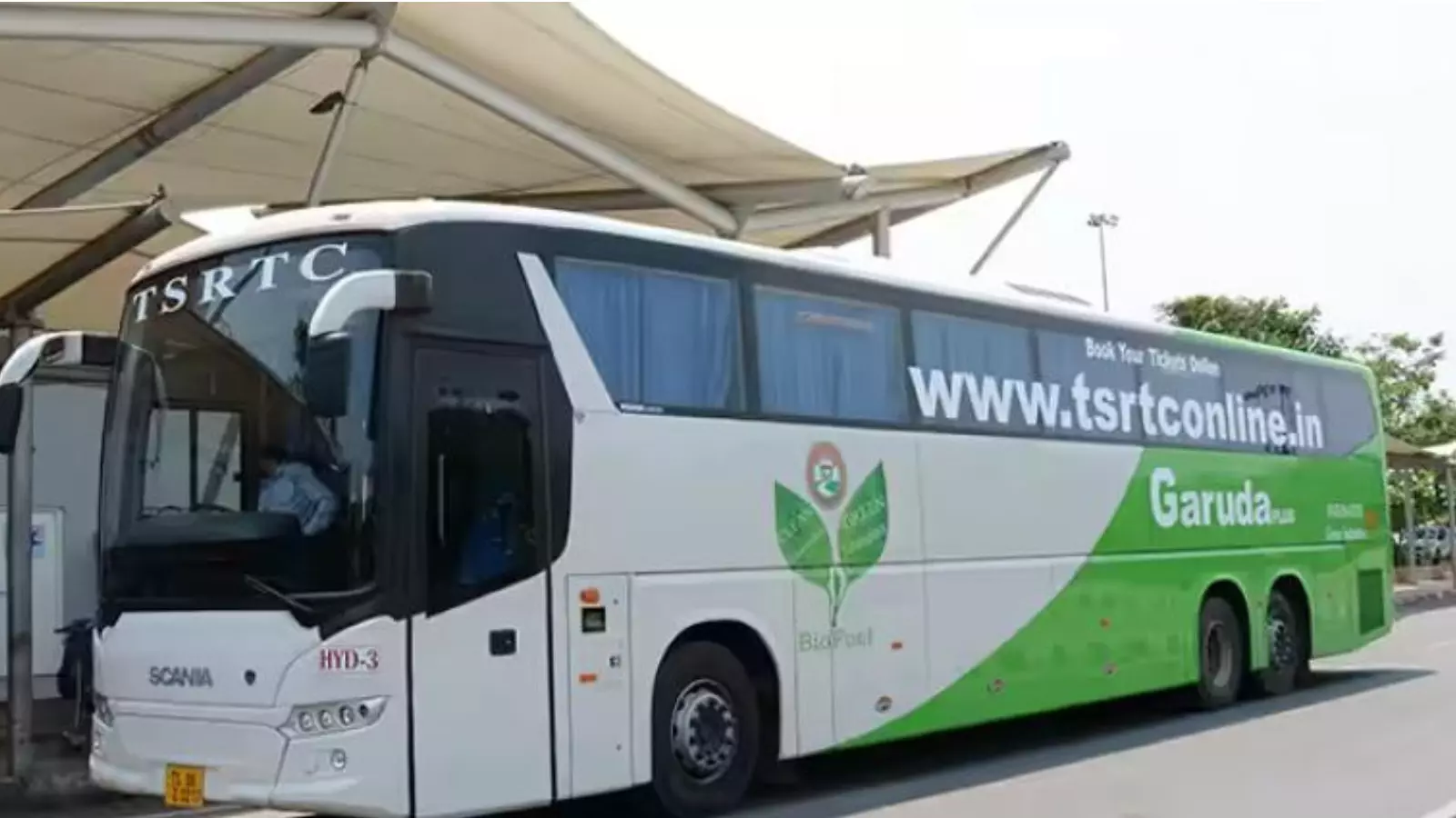 విజయవాడ వెళుతుండగా బస్సు డ్రైవర్ కు గుండెపోటు