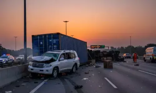 road accident took place in maharashtra. four people died on the spot