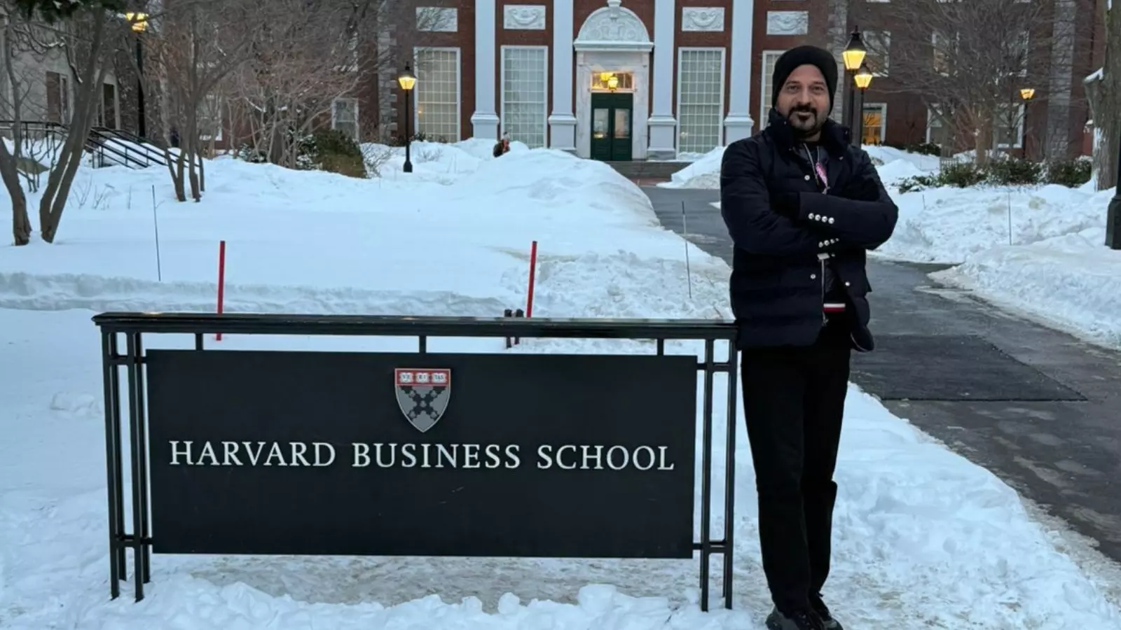 Telangana : హైదరాబాద్ కు చేరుకున్న రేవంత్ రెడ్డి