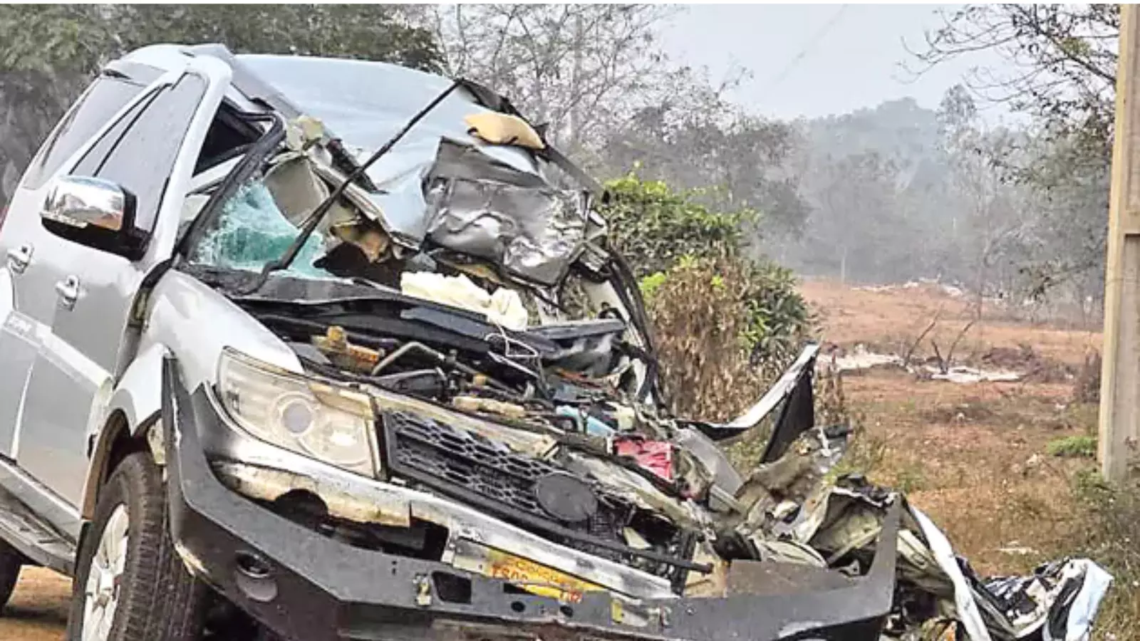 రోడ్డు ప్రమాదంలో వైద్య విద్యార్థిని దుర్మరణం రోడ్డు ప్రమాదంలో వైద్య విద్యార్థిని దుర్మరణం