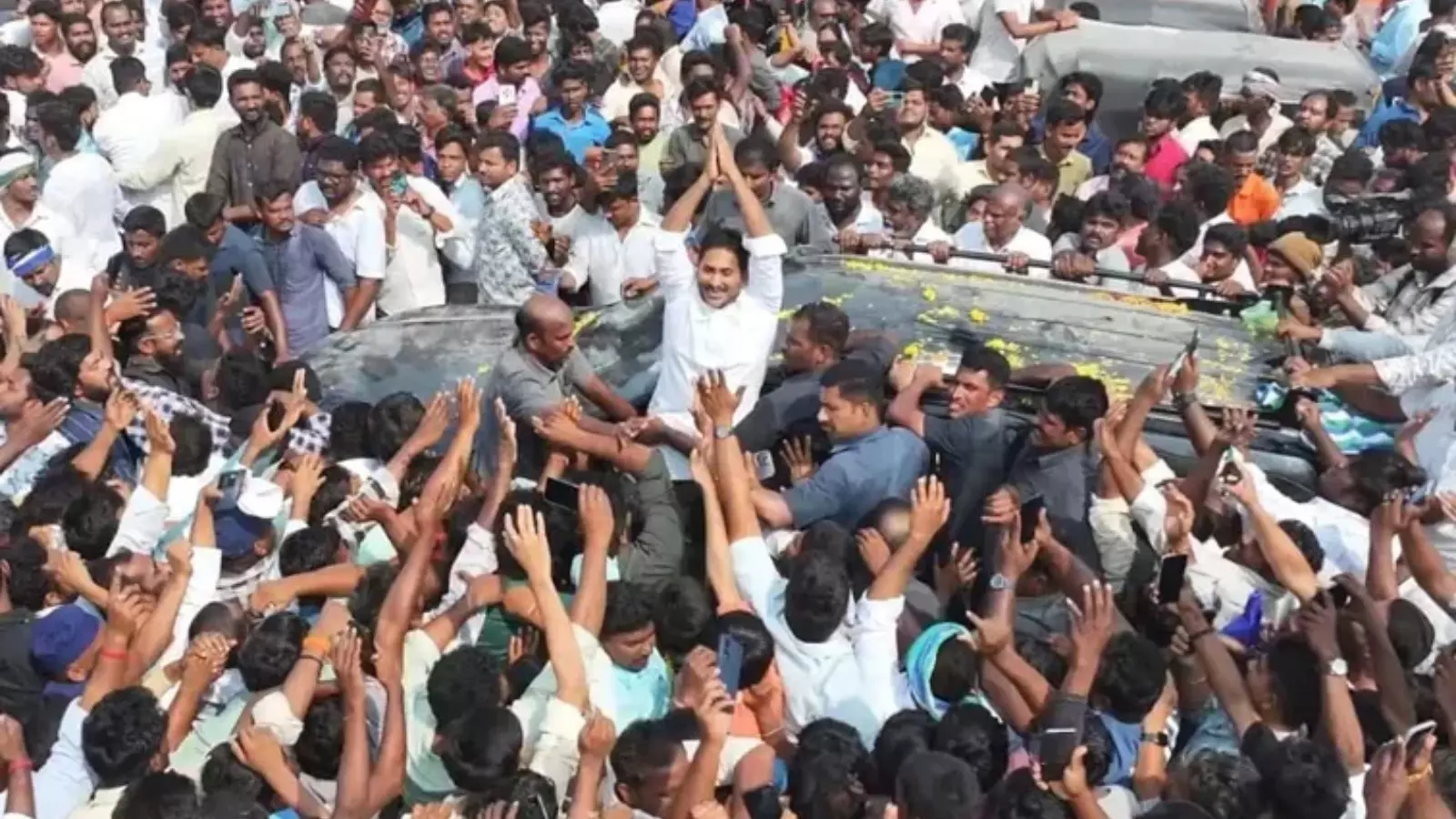 ysrcp chief ys jagan will visit vijayawada today
