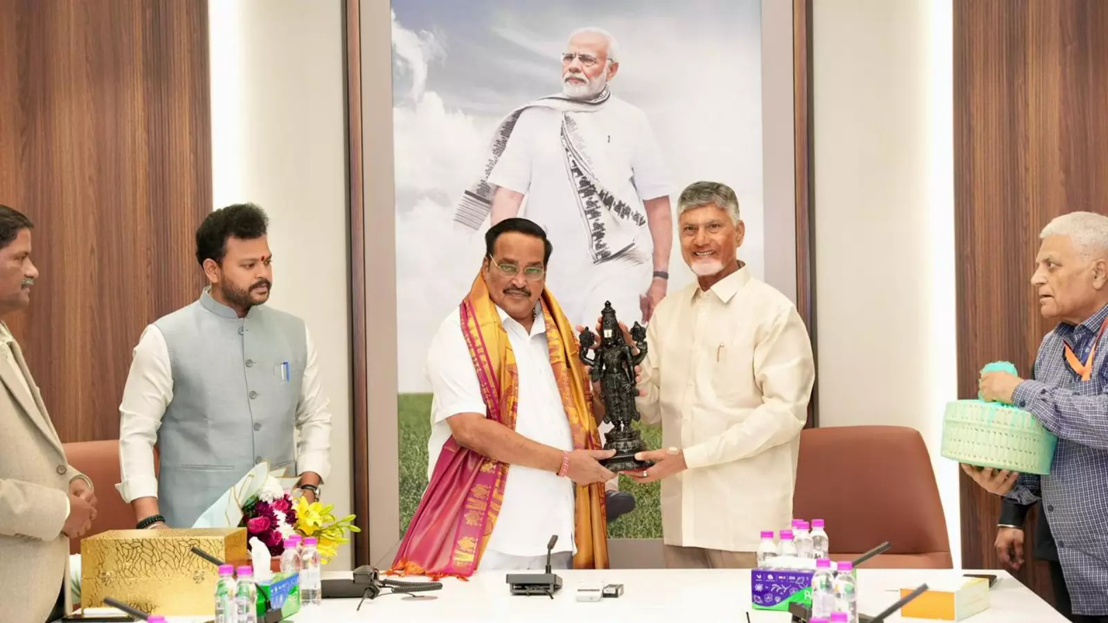 chief minister chandrababu  met union water resources minister CR patil as part of his visit to delhi