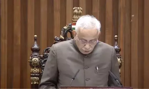 Andhra Pradesh : వైసీపీ నిరసనల మధ్య ప్రారంభమయిన గవర్నర్ ప్రసంగం