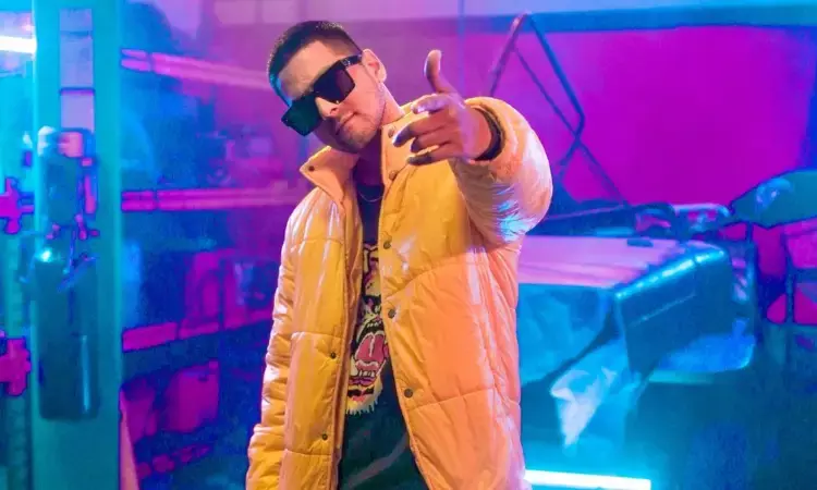 Abhinava Kavi aka Pranav Chaganty performing Telugu rap blending classical poetry and hip hop