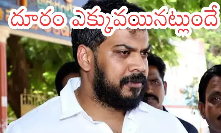 YSRCP : ఇలా వచ్చి అలా వెళ్లిపోతున్నారే... మెరుపు తీగలా మారారుగా?