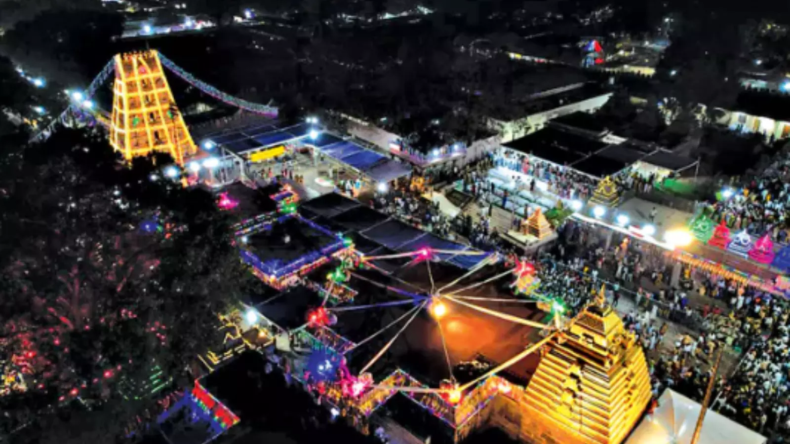 శ్రీశైల మల్లన్న కల్యాణానికి పోటెత్తిన భక్తులు