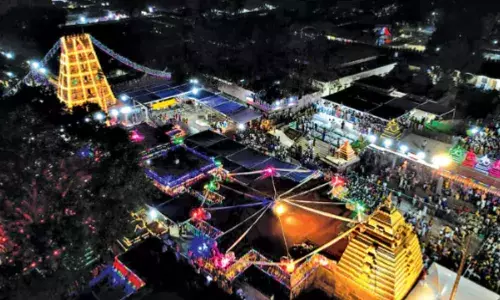 శ్రీశైల మల్లన్న కల్యాణానికి పోటెత్తిన భక్తులు