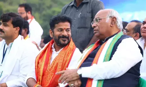 Telangana : నేడు తెలంగాణ కాంగ్రెస్ నేతలతో ఏఐసీసీ అగ్రనేతల భేటీ