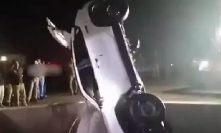 ఉత్తరప్రదేశ్ లో ఘోర ప్రమాదం.. నలుగురి స్పాట్ డెడ్ ఉత్తరప్రదేశ్ లో ఘోర ప్రమాదం.. నలుగురి స్పాట్ డెడ్