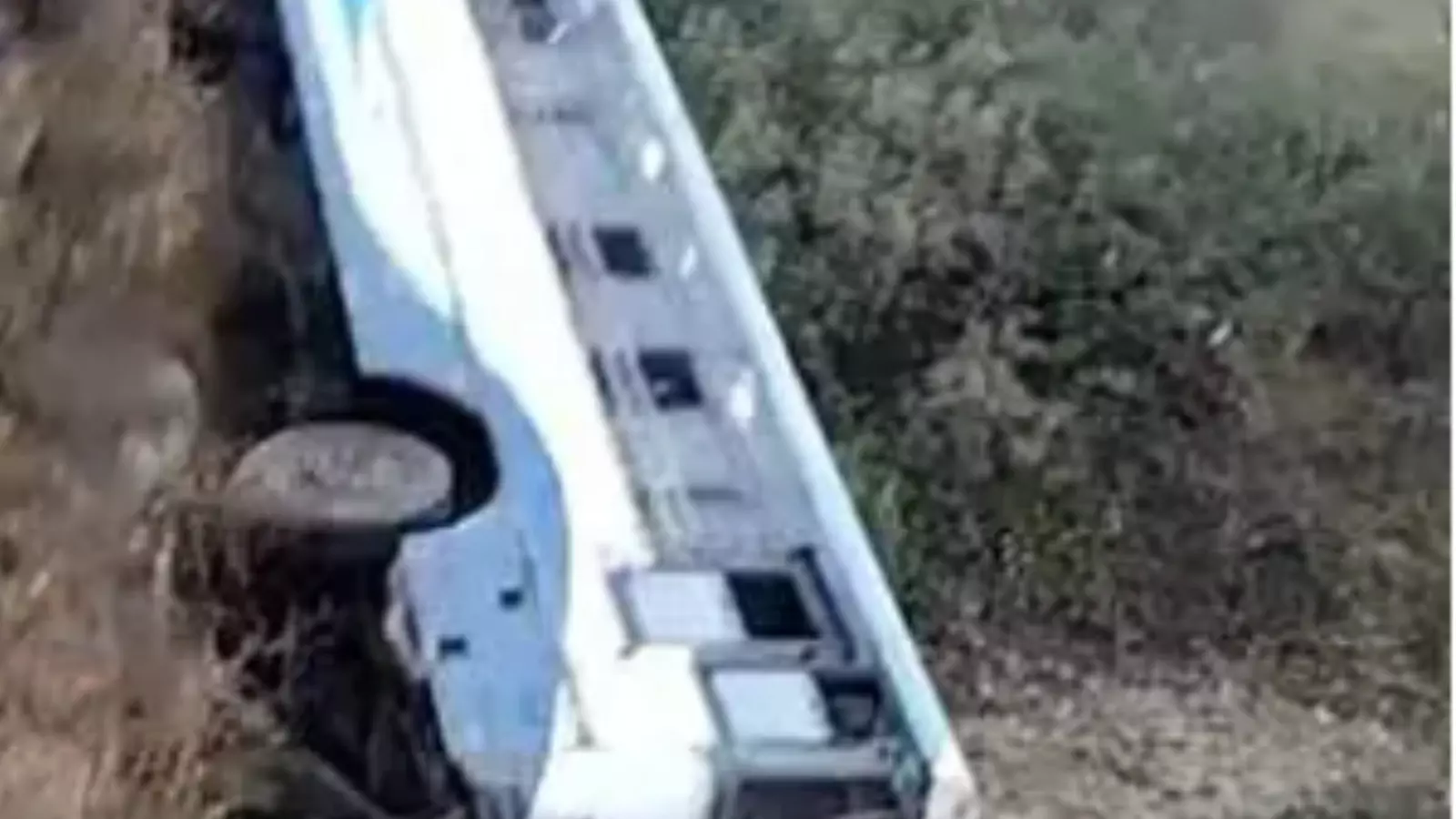 ఆదిలాబాద్ జిల్లాలో ఘోర రోడ్డు ప్రమాదం ఆదిలాబాద్ జిల్లాలో ఘోర రోడ్డు ప్రమాదం