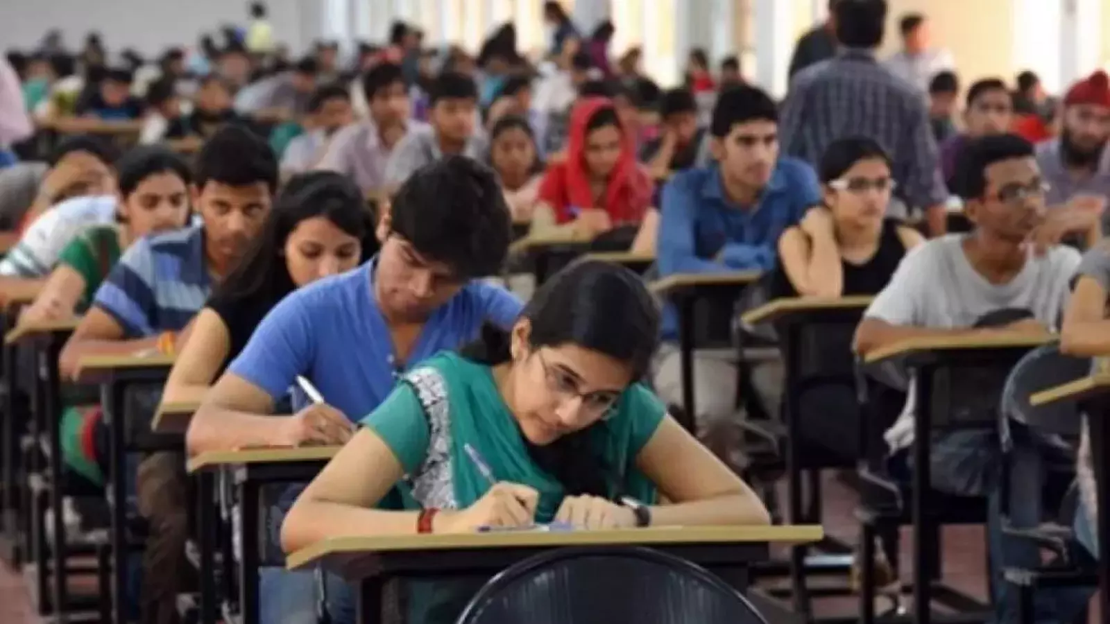 Telangana : తెలంగాణాలో నేటి నుంచి ఇంటర్మీడియట్ పరీక్షలు.. నిబంధనలివే Telangana : తెలంగాణాలో నేటి నుంచి ఇంటర్మీడియట్ పరీక్షలు.. నిబంధనలివే