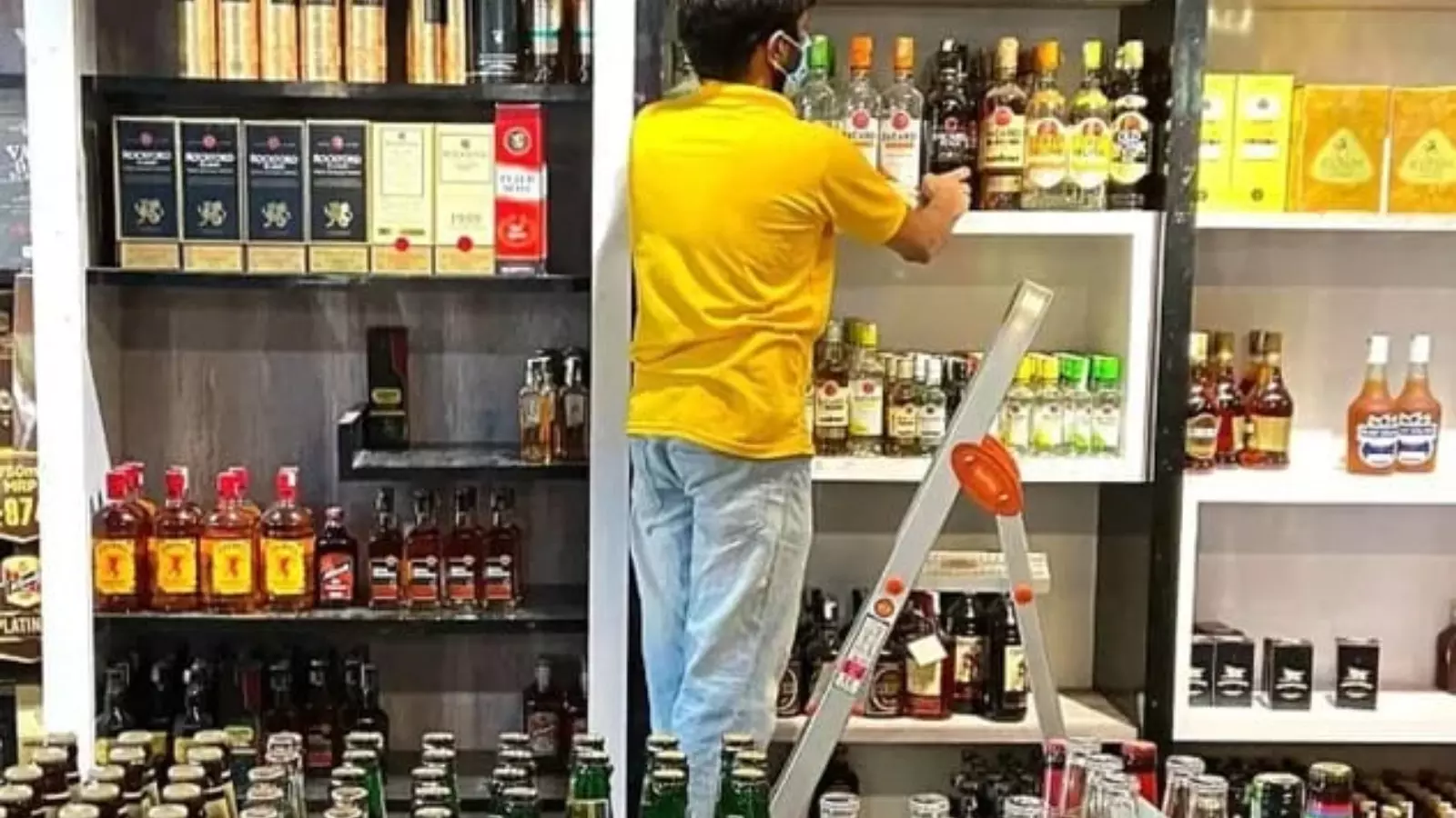 liquor shops closed across the state on the occasion of holi festival