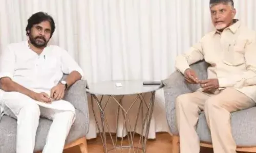 jana sena chief pawan kalyan meets andhra pradesh chief minister chandrababu