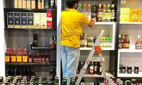 liquor shops closed across the state on the occasion of holi festival