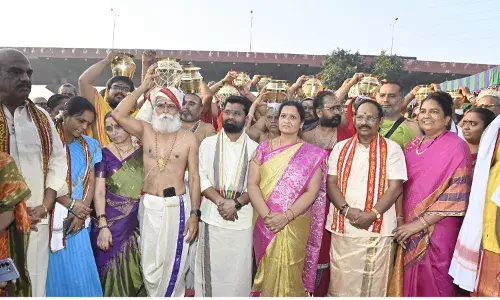 mahakumbha abhishekams have begun at indrakiladri in vijayawada