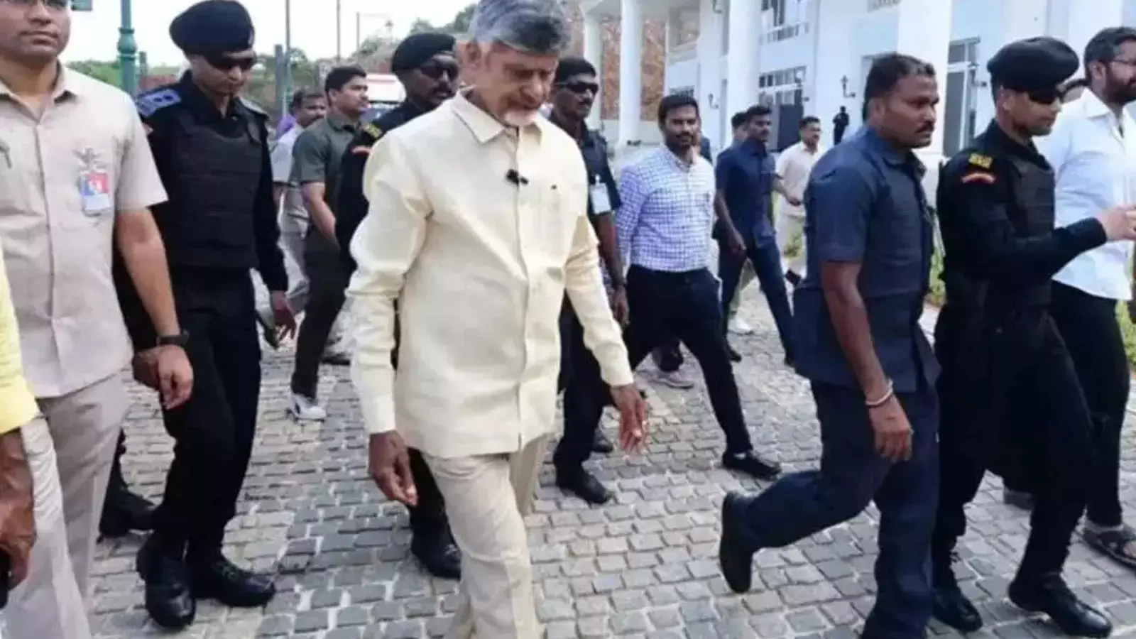 andhra pradesh chief minister chandrababu will leave for delhi today