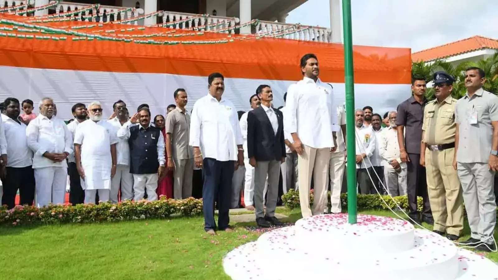 YSRCP : నేడు వైసీపీ ఆవిర్భావ దినోత్సవం