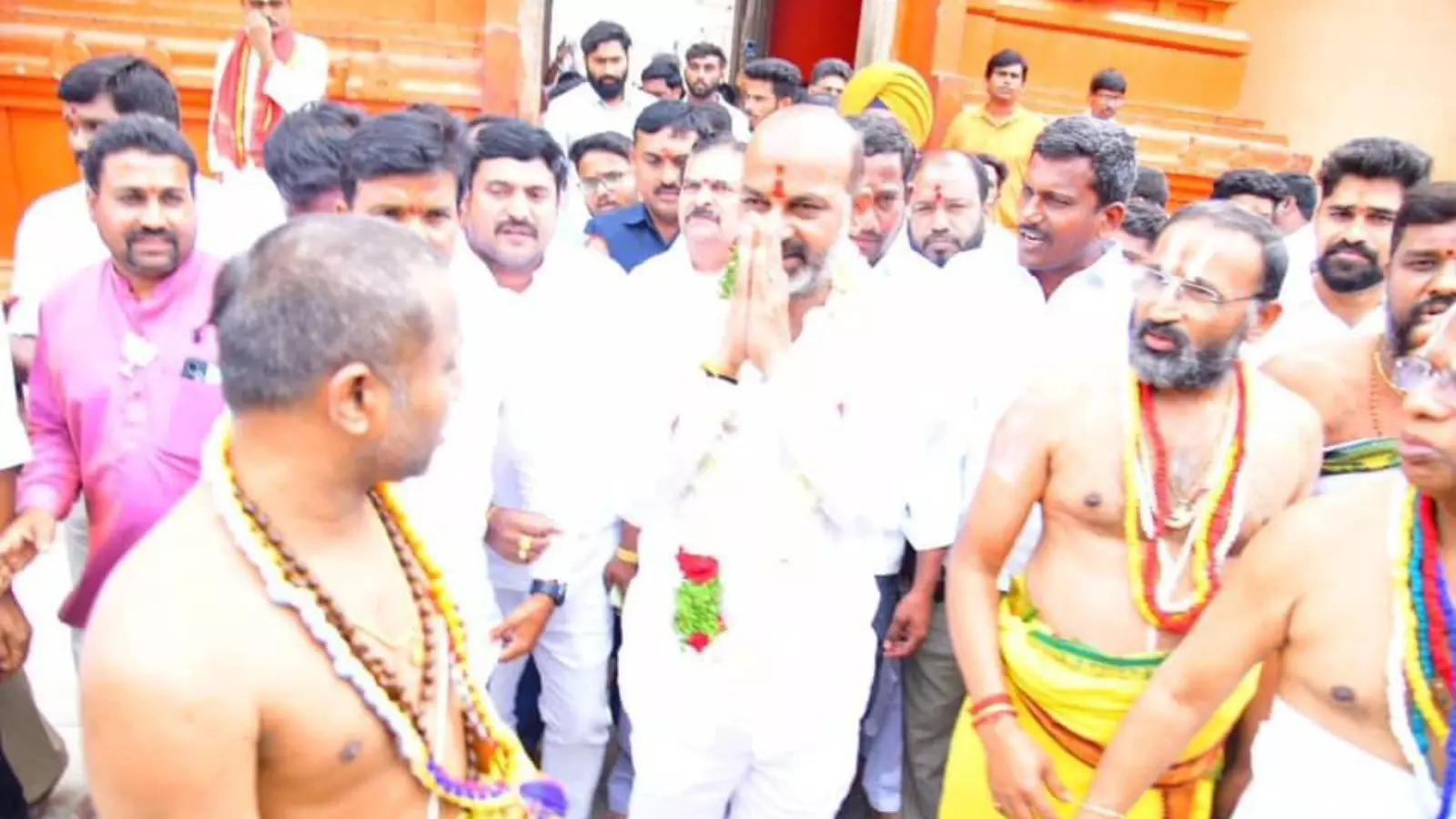 today anjanna ashirvada yatra will be launched under the leadership of bandisanjay