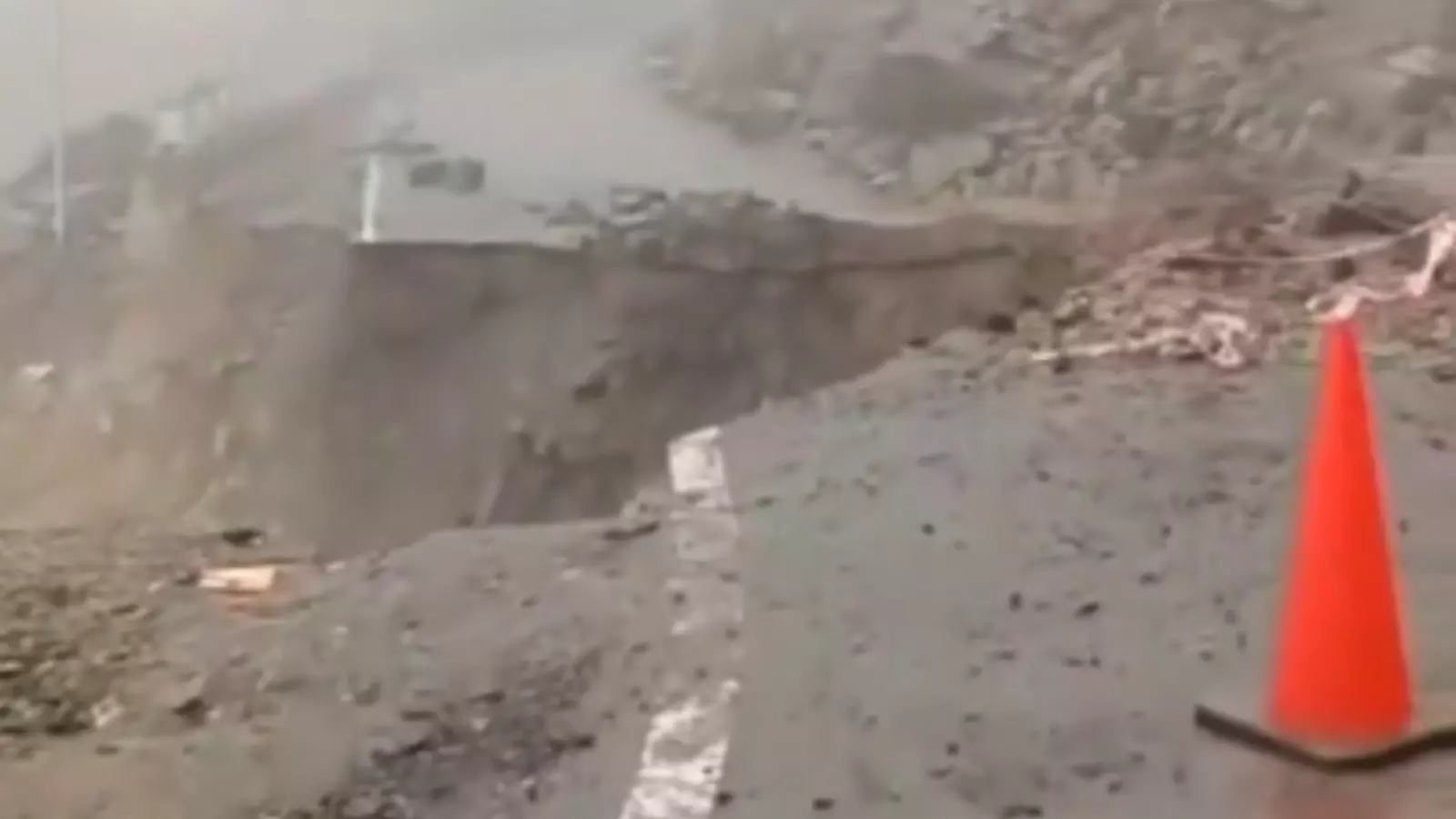 అరుణాచల్ ప్రదేశ్ లో ఘోర విషాదం అరుణాచల్ ప్రదేశ్ లో ఘోర విషాదం