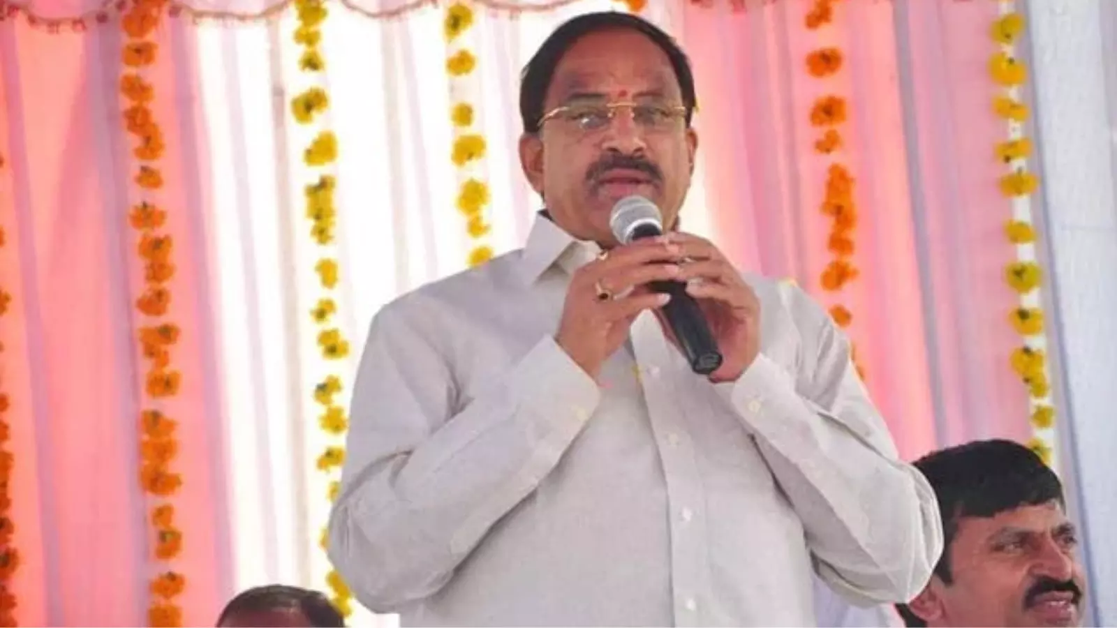 Telangana : నేడు రైతులకు ఫార్మర్ కిట్స్ పంపిణీ : మంత్రి తుమ్మల