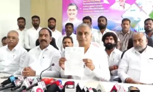 harish rao has severely criticized chief minister revanth reddy