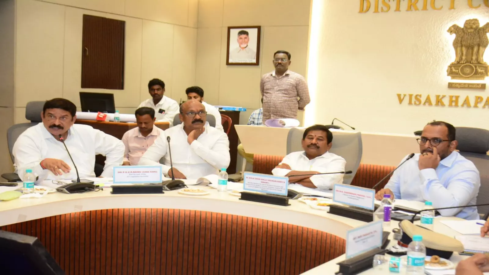 చందనోత్సవం ఏర్పాట్లపై మంత్రి సమీక్ష