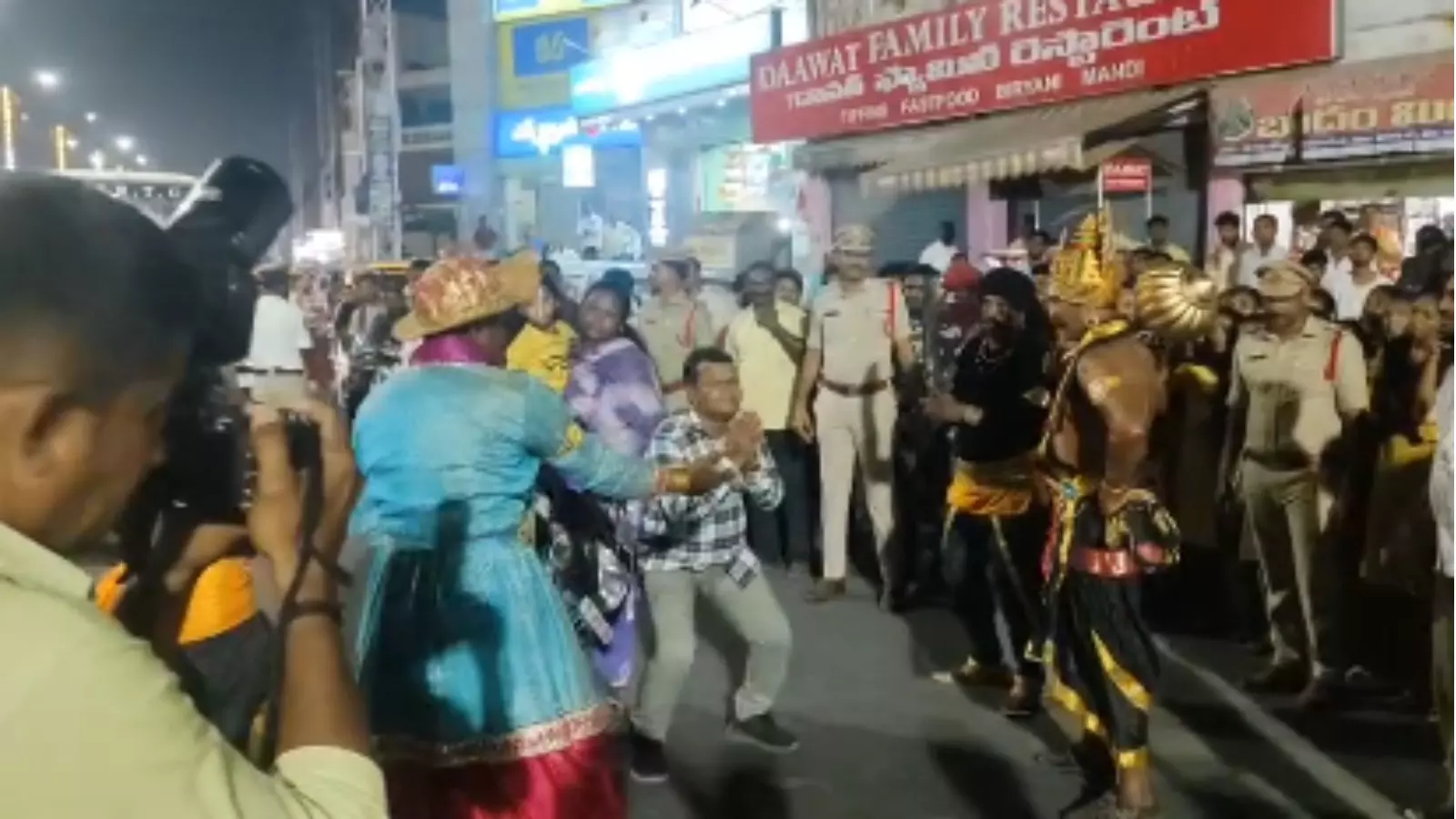 nalgonda police is educating the public in a new way