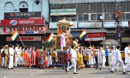 mahavir jayanti celebrations are underway across the country