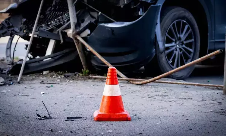 Road Accident : పది రోజుల్లో పెళ్లి.. మృత్యువు కబళించింది