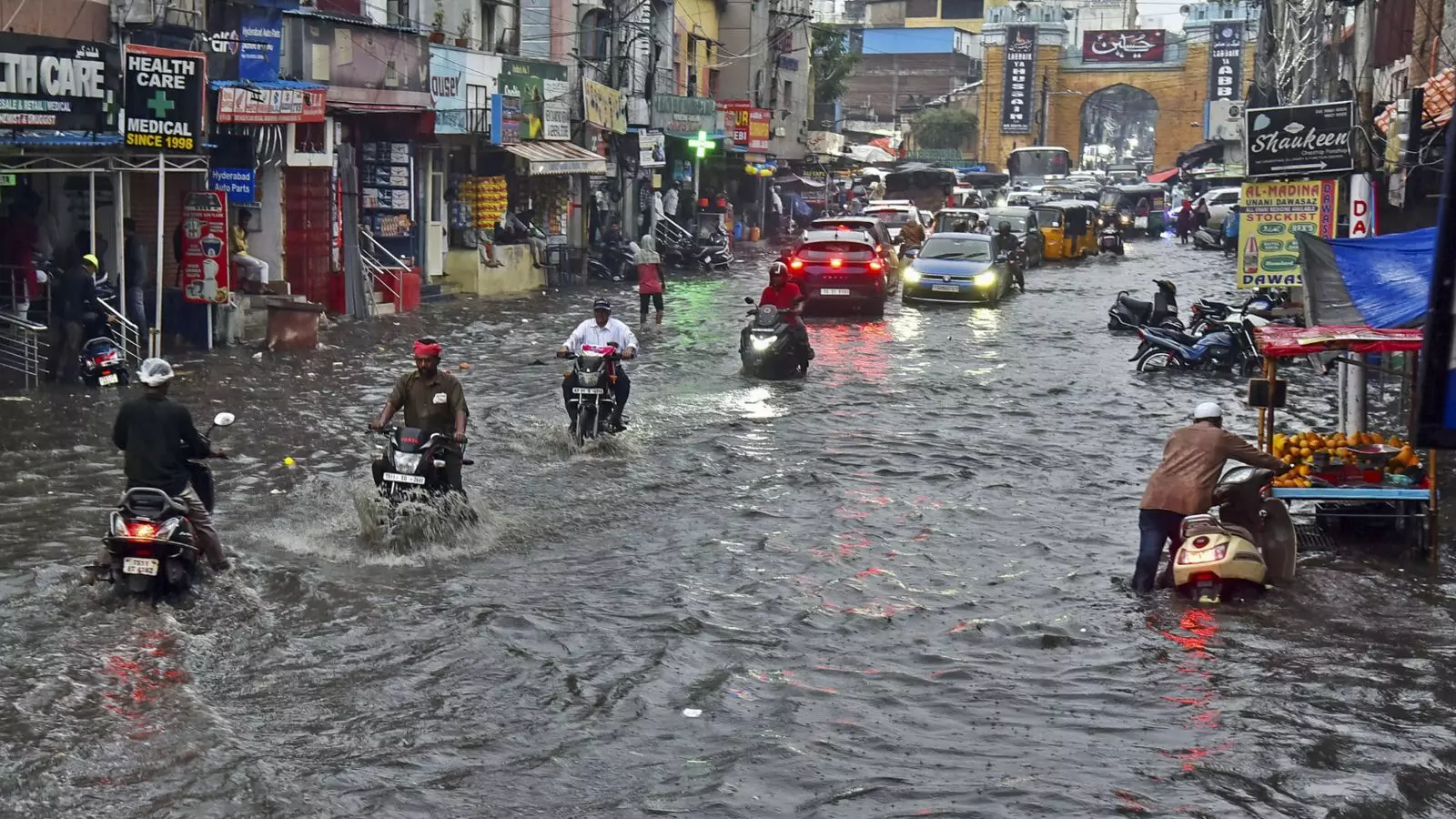 Andhra Pradesh : ఏపీలో ఈ జిల్లాలకు రెడ్ అలెర్ట్