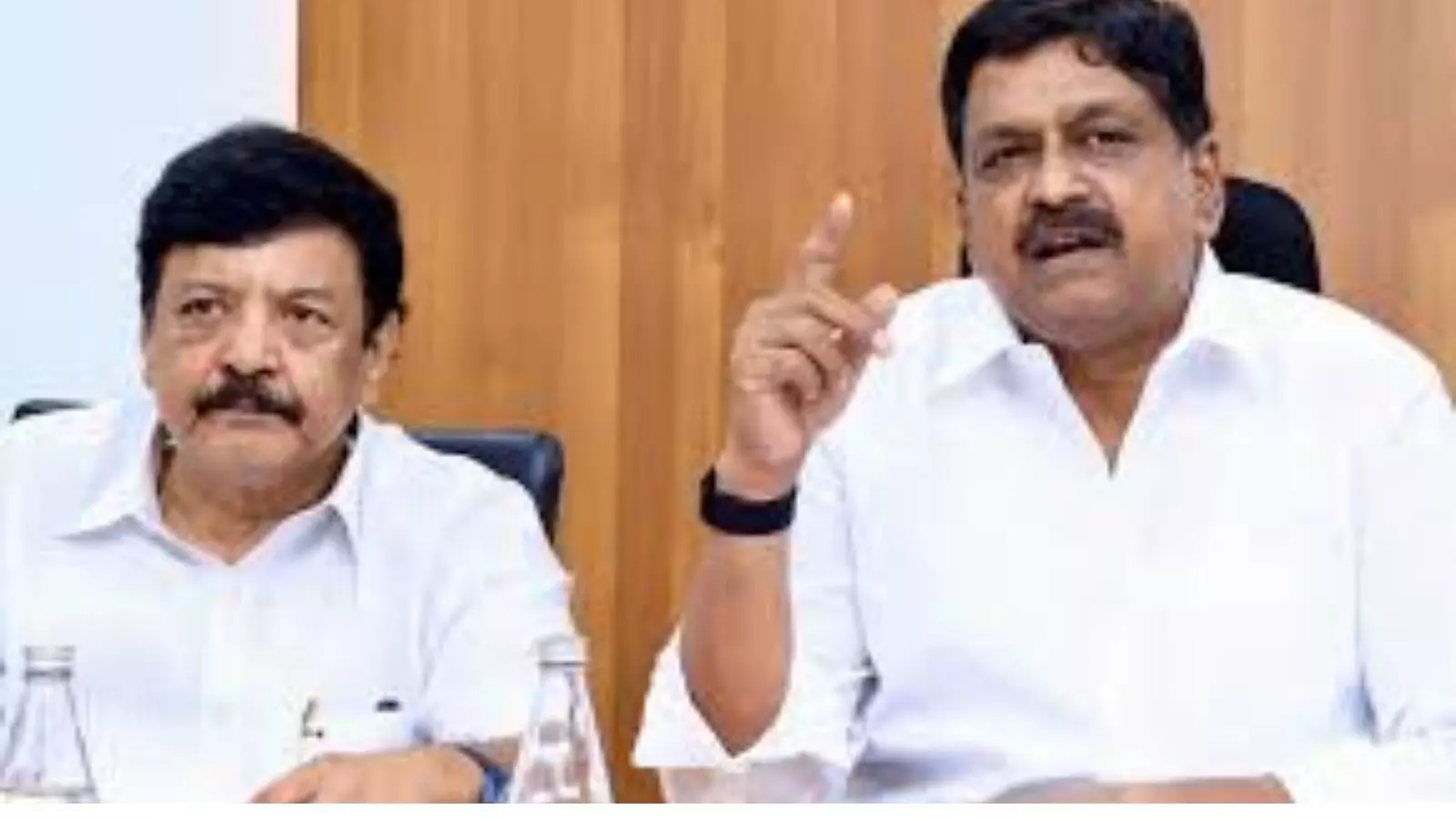 నేడు రుషికొండ ప్యాలెస్ వినియోగంపై సమావేశం నేడు రుషికొండ ప్యాలెస్ వినియోగంపై సమావేశం