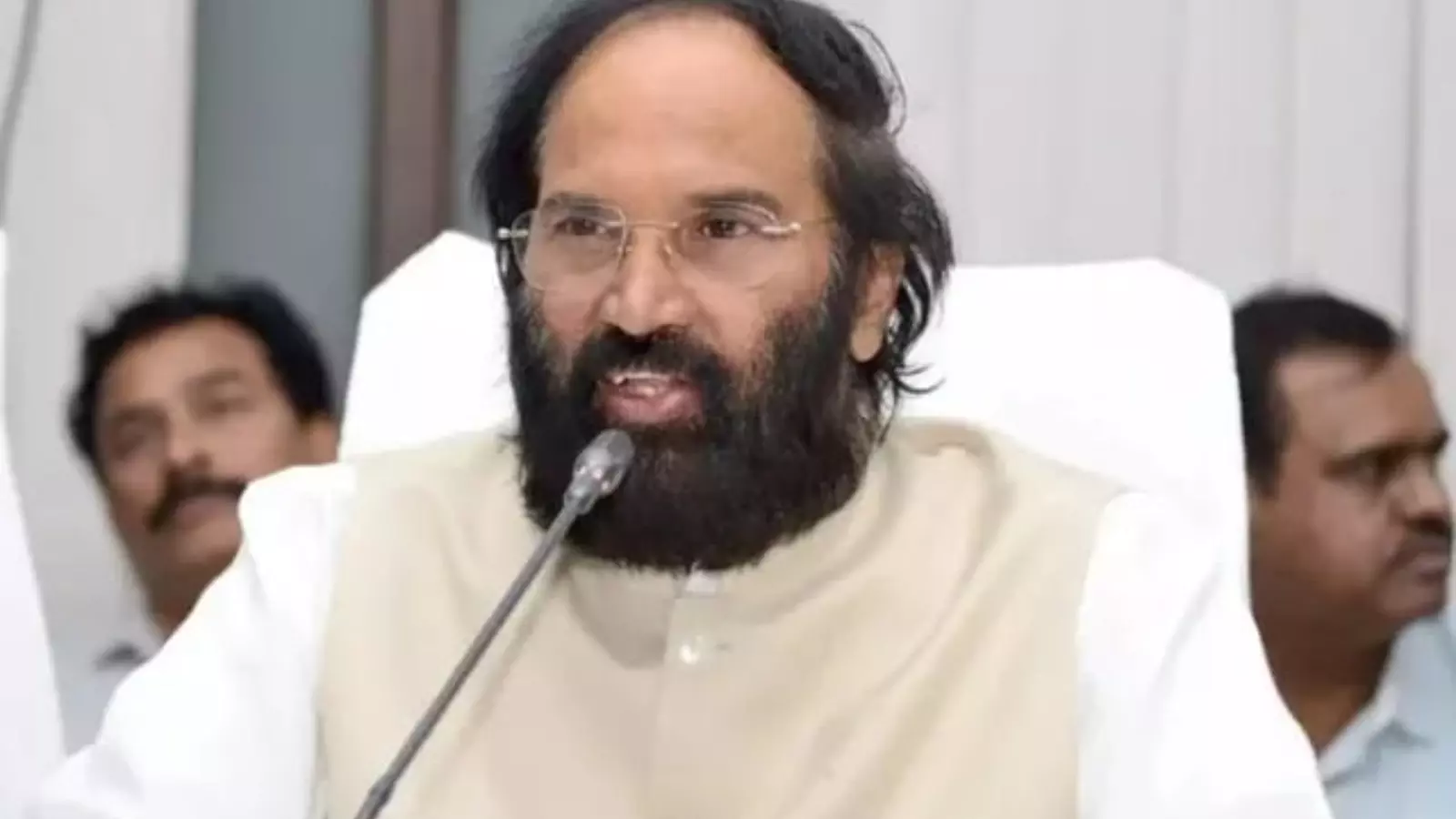 Telangana : రైతులకు గుడ్ న్యూస్.. ధాన్యం కొంటాం Telangana : రైతులకు గుడ్ న్యూస్.. ధాన్యం కొంటాం