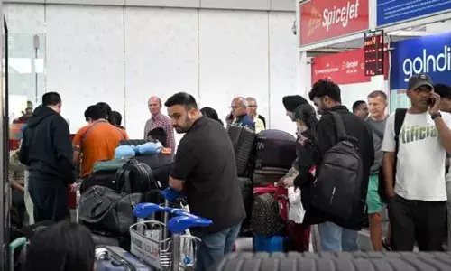 delhi airport authorities have issued an alert to passengers