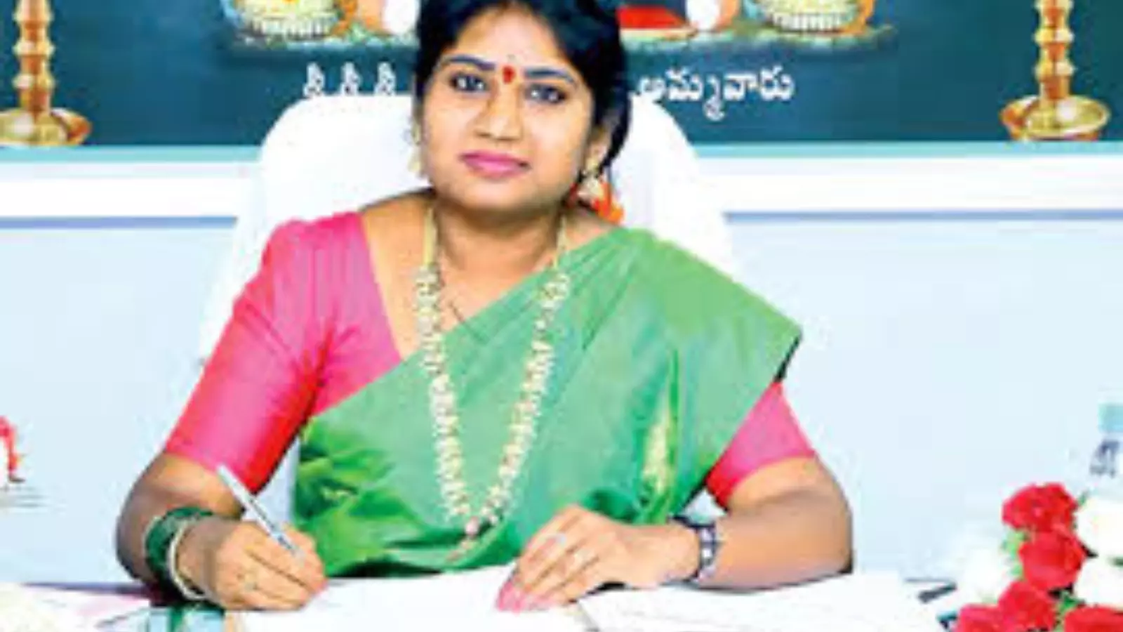 endowment department assistant commissioner shanti sought custody for five days endowment department assistant commissioner shanti sought custody for five days