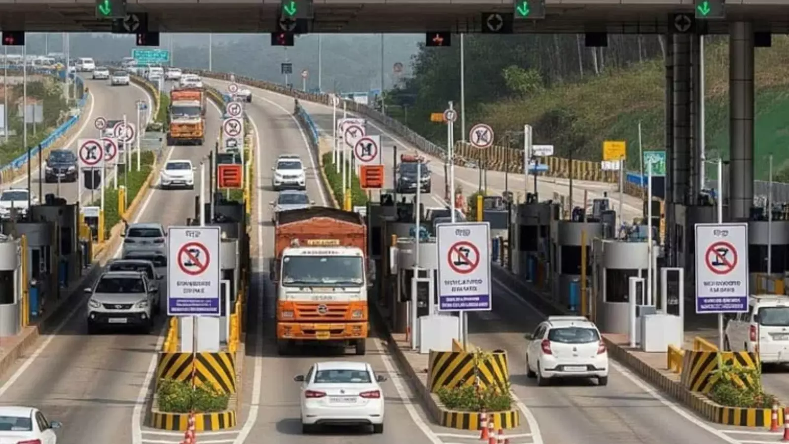 cash payments will not be allowed to cross toll plazas from today