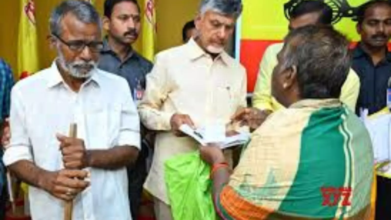 Chandrababu : టీడీపీ ఆఫీసులో చంద్రబాబు