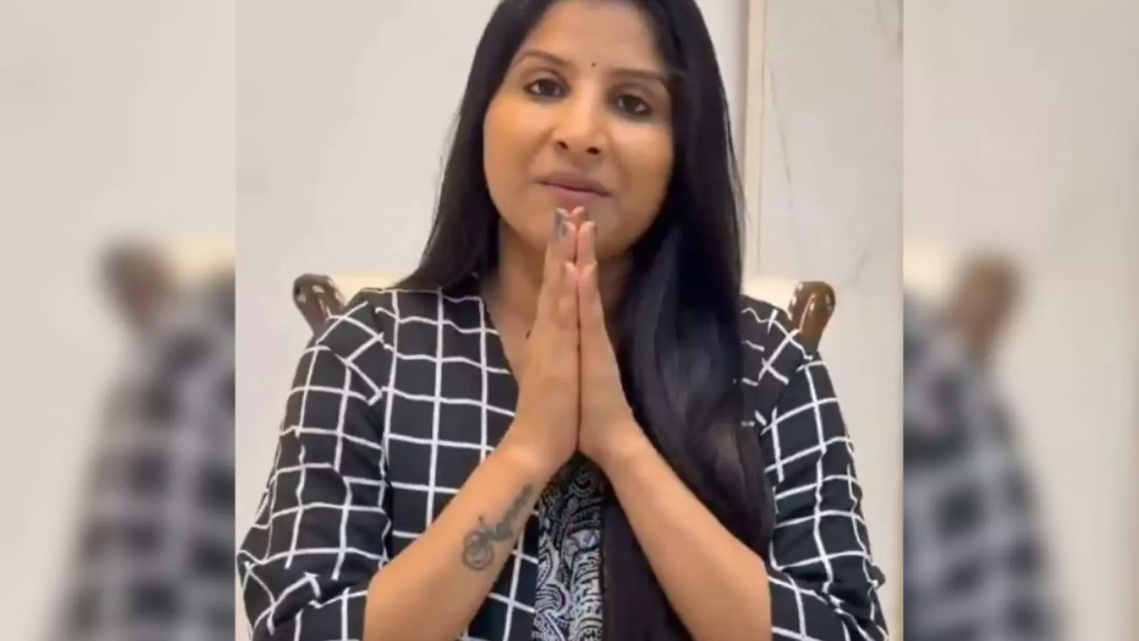 సింగర్ మంగ్లీపై కేసు నమోదు