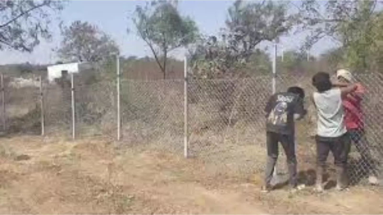 hydra fencing of vacant government land in aminpur is almost complete
