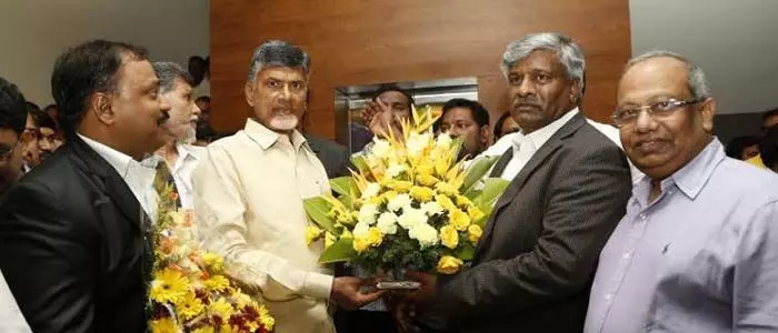 ఛంద్రబాబు