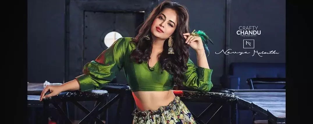 రంగంలోకి కసిగా దిగిన చిన్నారి పెళ్లికూతురు రంగంలోకి కసిగా దిగిన చిన్నారి పెళ్లికూతురు