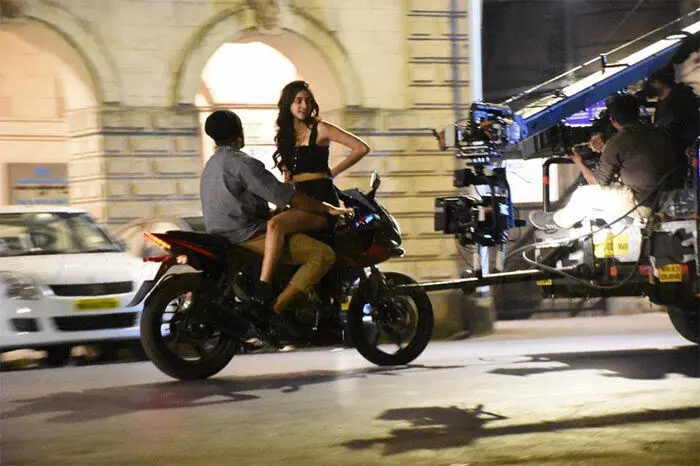 పూరి సినిమాలో విజయ్ లుక్? పూరి సినిమాలో విజయ్ లుక్?