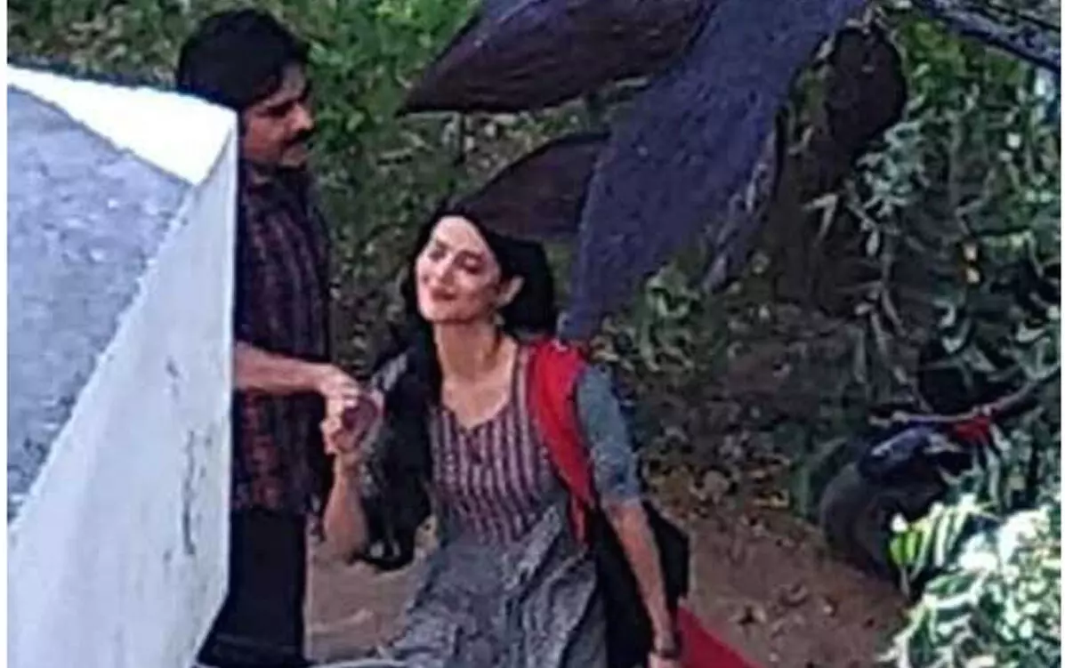 పవన్ కళ్యాణ్ వకీల్ సాబ్ మరో లీక్ పవన్ కళ్యాణ్ వకీల్ సాబ్ మరో లీక్