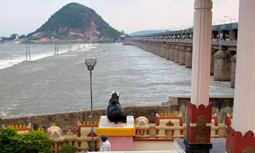 kanakadurga flyover works stopped again