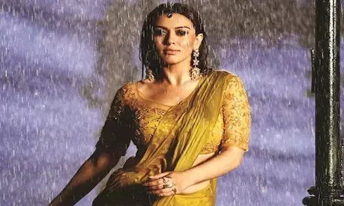hansika photos goes viral